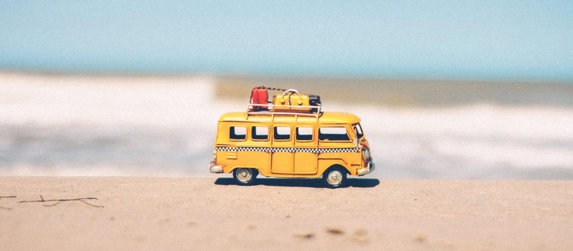 beach-blue-car-combi-386025